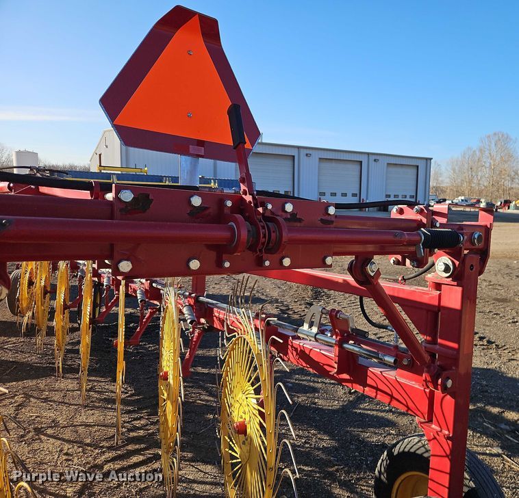 image for item EO4885 New Holland HT154 hay rake