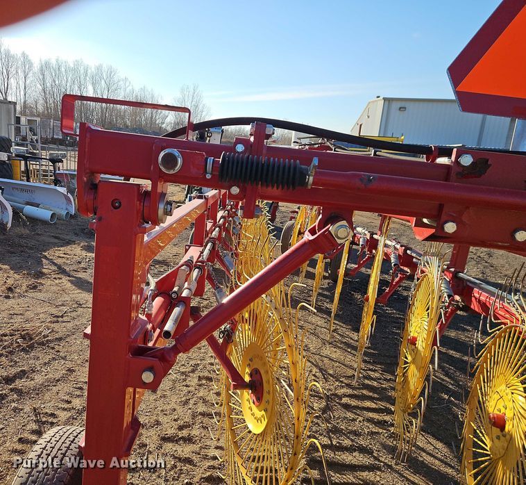 image for item EO4885 New Holland HT154 hay rake