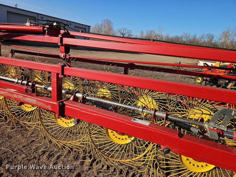 image for item EO4885 New Holland HT154 hay rake