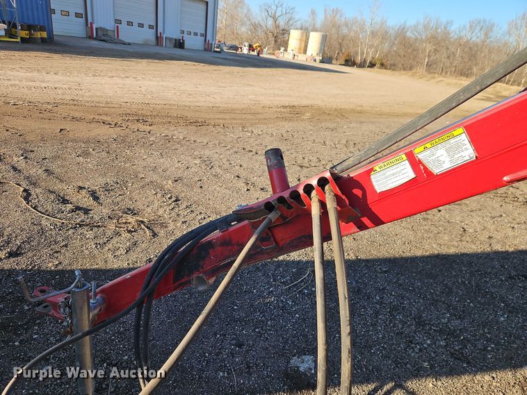 image for item EO4885 New Holland HT154 hay rake