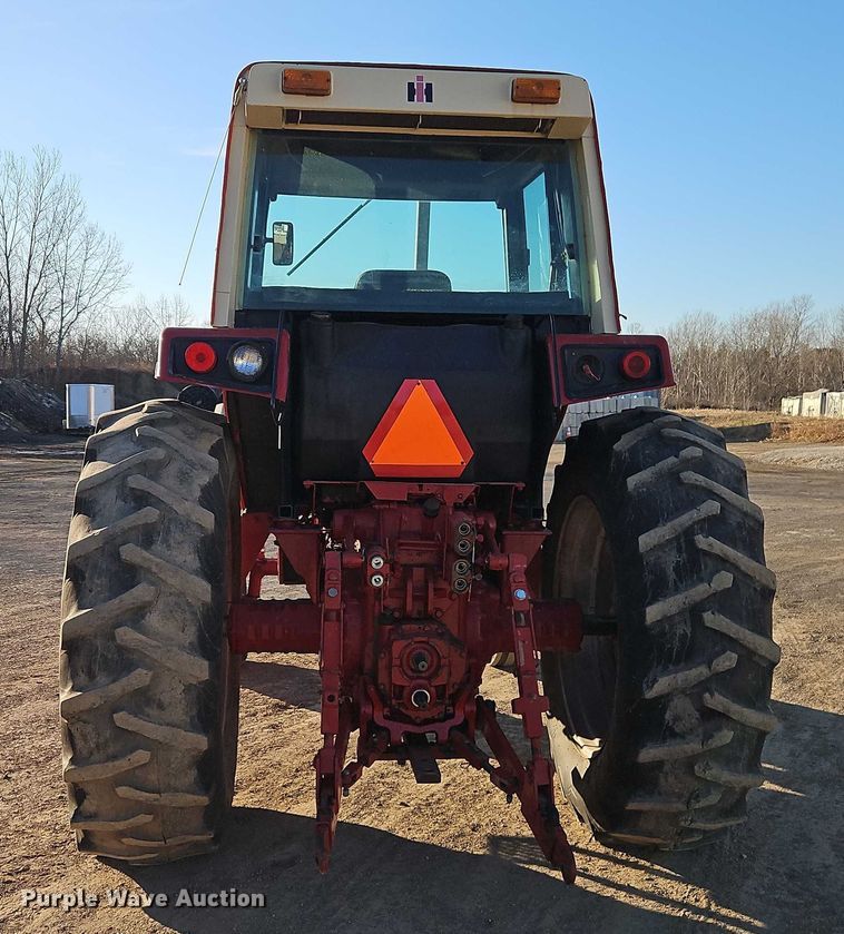 image for item EO4886 1979 International Harvester 986 tractor