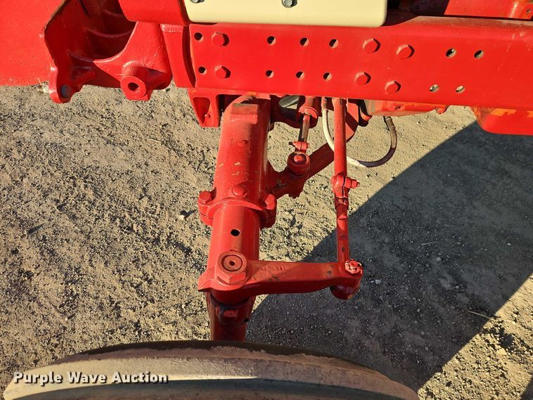 image for item EO4886 1979 International Harvester 986 tractor