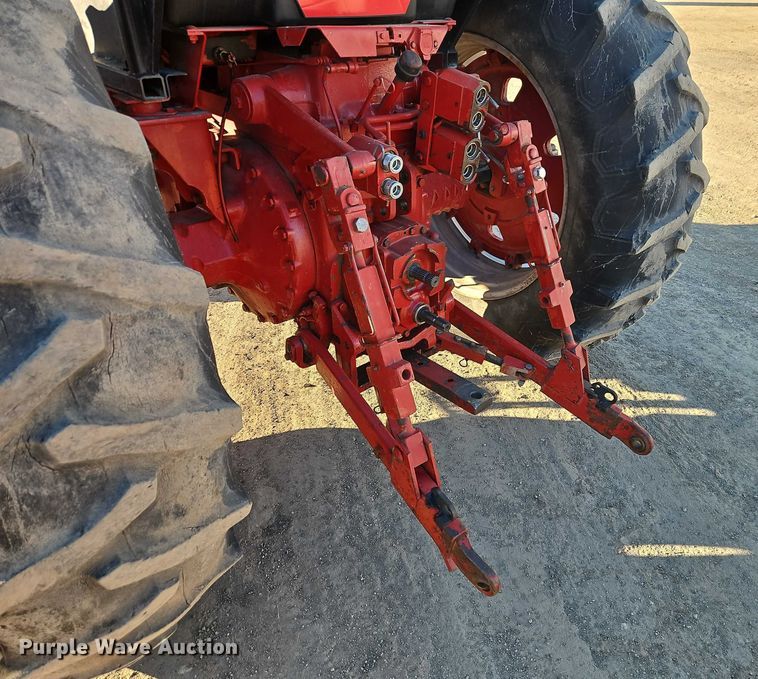 image for item EO4886 1979 International Harvester 986 tractor