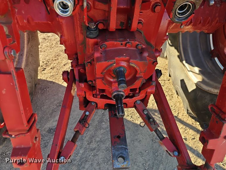 image for item EO4886 1979 International Harvester 986 tractor