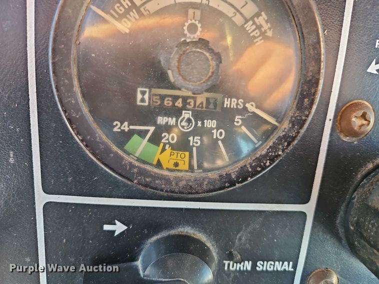 image for item EO4886 1979 International Harvester 986 tractor