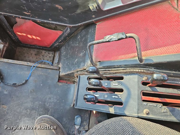 image for item EO4886 1979 International Harvester 986 tractor