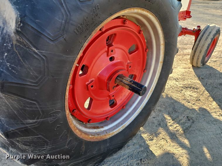 image for item EO4886 1979 International Harvester 986 tractor