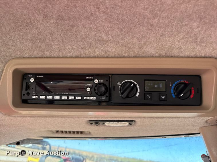 image for item EP2521 2023 Massey Ferguson WR 235 swather / windrower