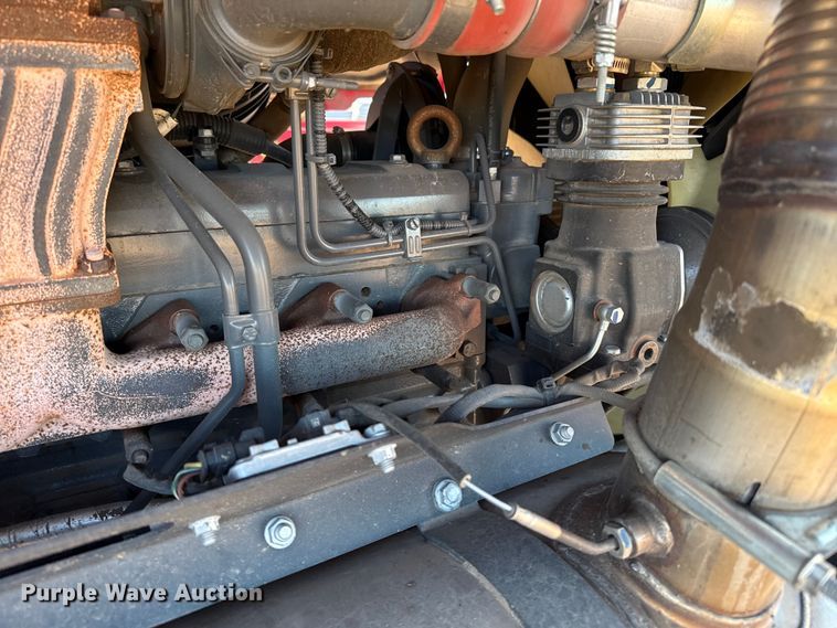 image for item EP2521 2023 Massey Ferguson WR 235 swather / windrower