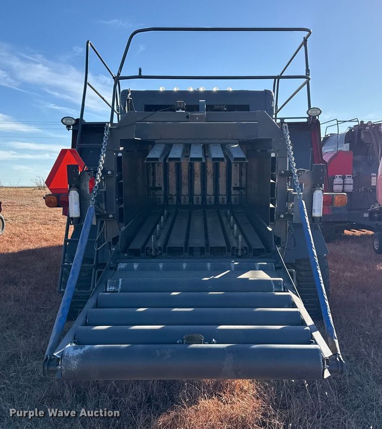 image for item EP2524 2021 Massey Ferguson 2270 large square baler