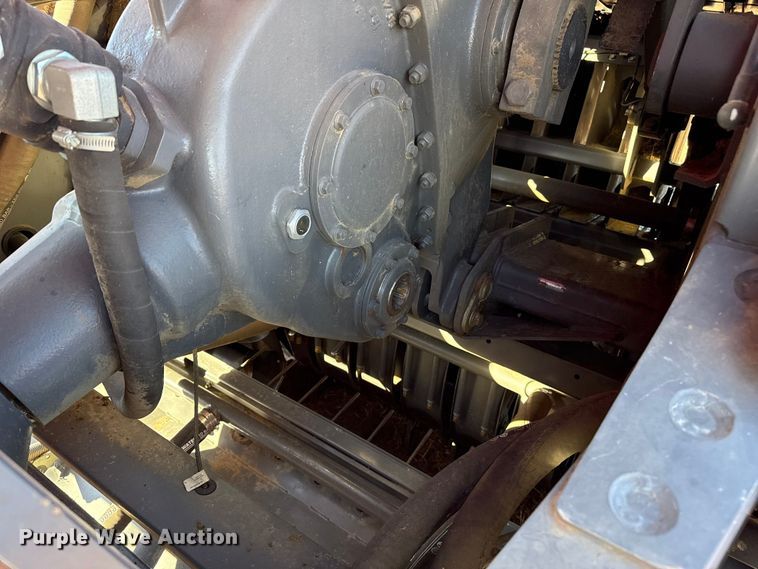 image for item EP2524 2021 Massey Ferguson 2270 large square baler