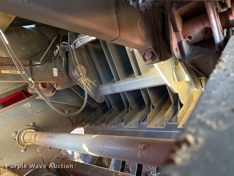 image for item EP2524 2021 Massey Ferguson 2270 large square baler