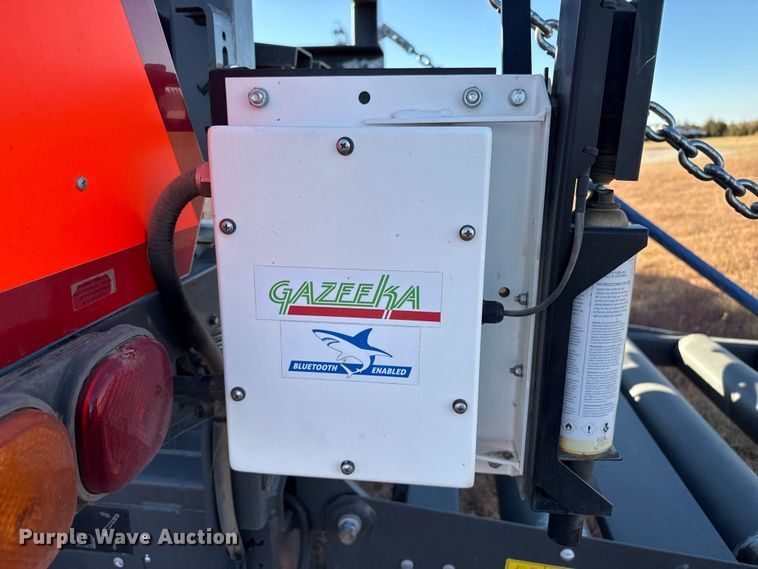 image for item EP2524 2021 Massey Ferguson 2270 large square baler