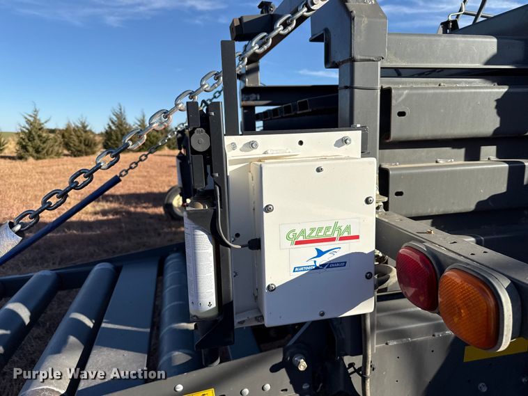 image for item EP2524 2021 Massey Ferguson 2270 large square baler