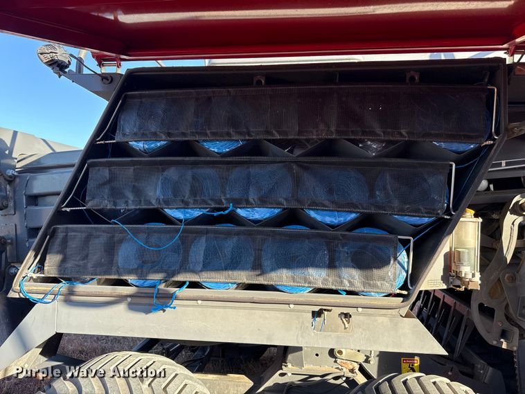 image for item EP2524 2021 Massey Ferguson 2270 large square baler