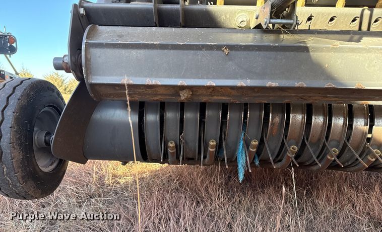 image for item EP2524 2021 Massey Ferguson 2270 large square baler