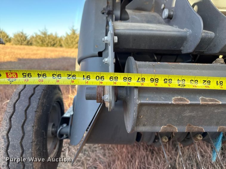 image for item EP2524 2021 Massey Ferguson 2270 large square baler