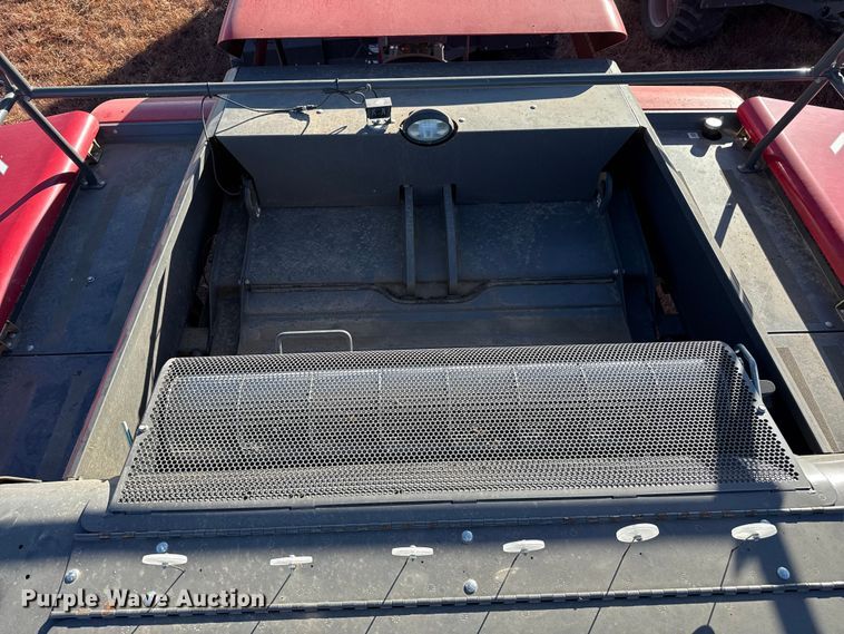 image for item EP2524 2021 Massey Ferguson 2270 large square baler