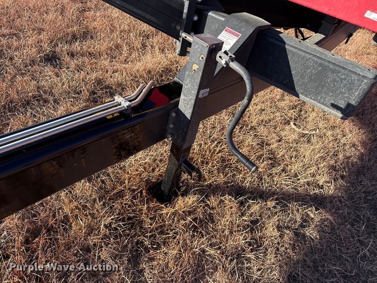 image for item EP2527 Mil-Stak PT/2150T bale stacker