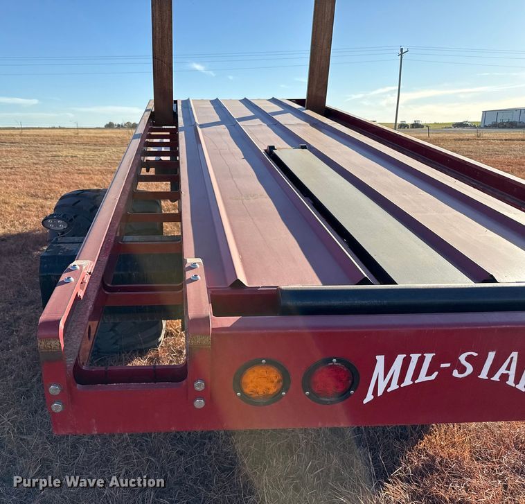 image for item EP2527 Mil-Stak PT/2150T bale stacker