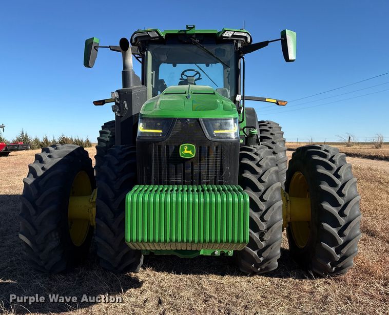 image for item EP2528 2021 John Deere 8R 370 MFWD tractor
