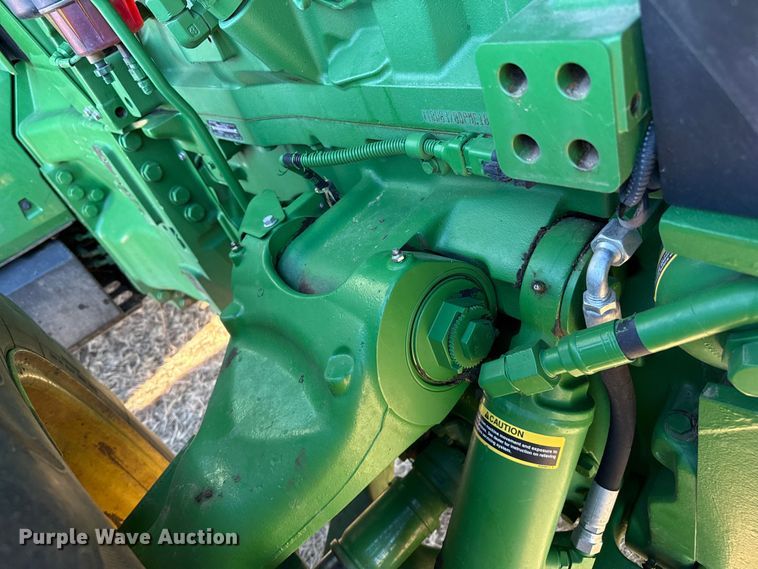 image for item EP2528 2021 John Deere 8R 370 MFWD tractor