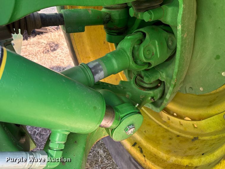 image for item EP2528 2021 John Deere 8R 370 MFWD tractor