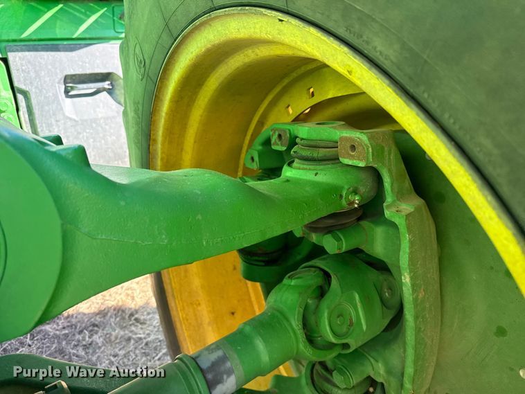 image for item EP2528 2021 John Deere 8R 370 MFWD tractor