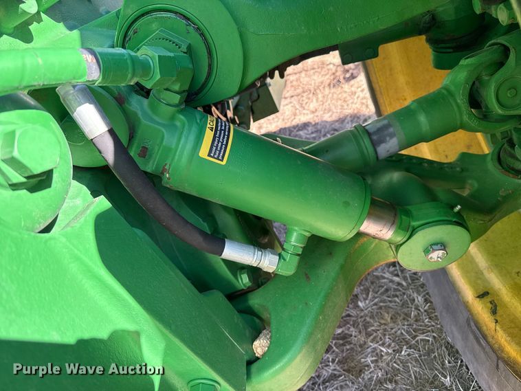 image for item EP2528 2021 John Deere 8R 370 MFWD tractor