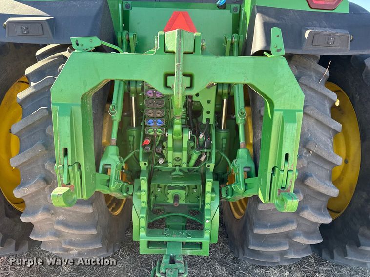 image for item EP2528 2021 John Deere 8R 370 MFWD tractor