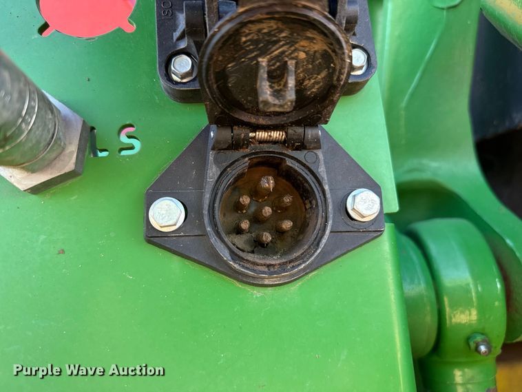 image for item EP2528 2021 John Deere 8R 370 MFWD tractor