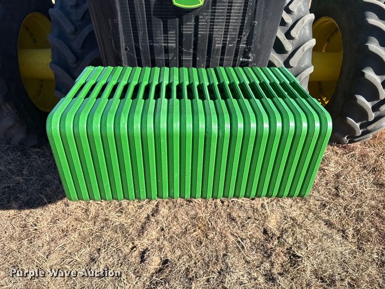 image for item EP2528 2021 John Deere 8R 370 MFWD tractor