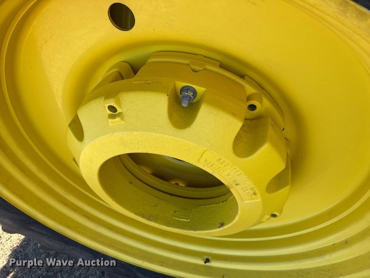 image for item EP2528 2021 John Deere 8R 370 MFWD tractor