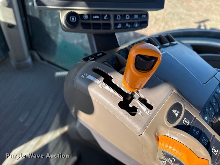 image for item EP2528 2021 John Deere 8R 370 MFWD tractor