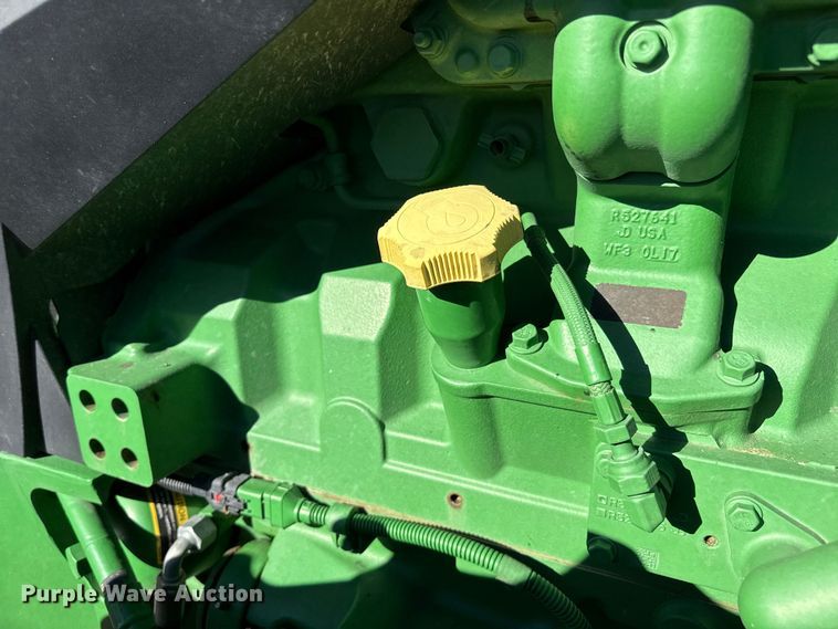 image for item EP2528 2021 John Deere 8R 370 MFWD tractor