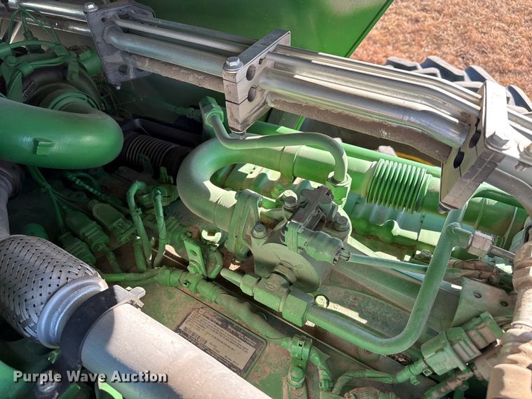 image for item EP2528 2021 John Deere 8R 370 MFWD tractor