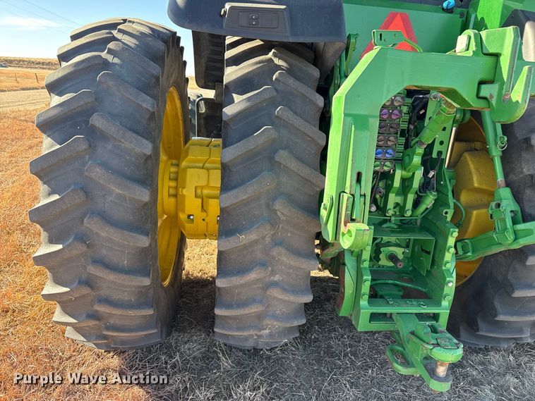 image for item EP2528 2021 John Deere 8R 370 MFWD tractor