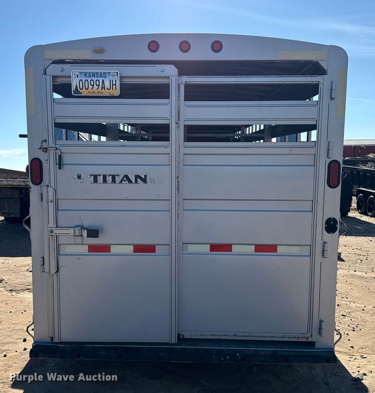image for item EP2542 2013 Titan DR4247 livestock trailer