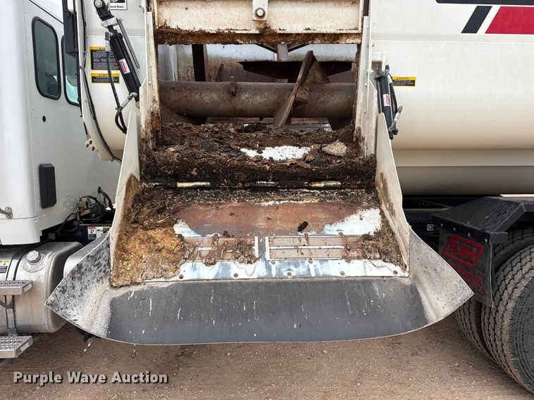 image for item EP2579 2024 Kenworth T480 feed mixer truck