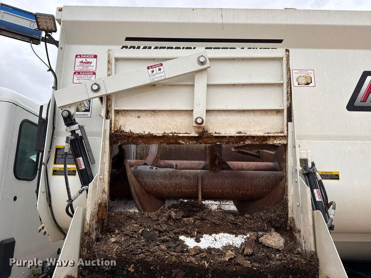 image for item EP2579 2024 Kenworth T480 feed mixer truck