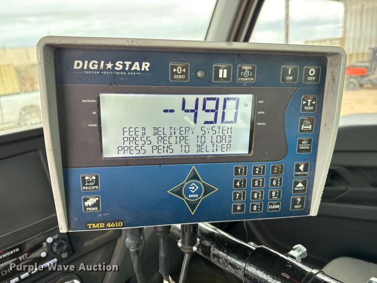 image for item EP2579 2024 Kenworth T480 feed mixer truck