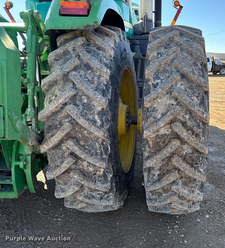 image for item EP2624 2007 John Deere 9330 4WD tractor