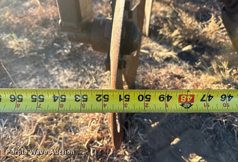 image for item EP2627 Pivot track tiller