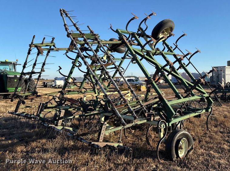 image for item EP2628 Flex King 3432 field cultivator