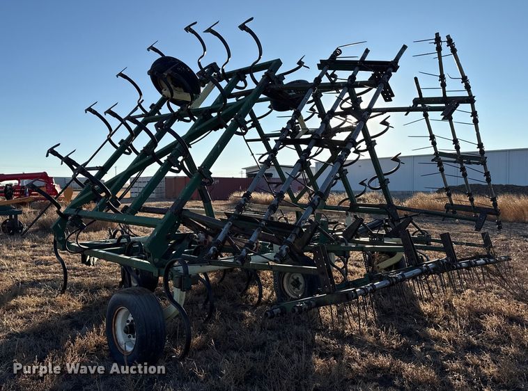 image for item EP2628 Flex King 3432 field cultivator