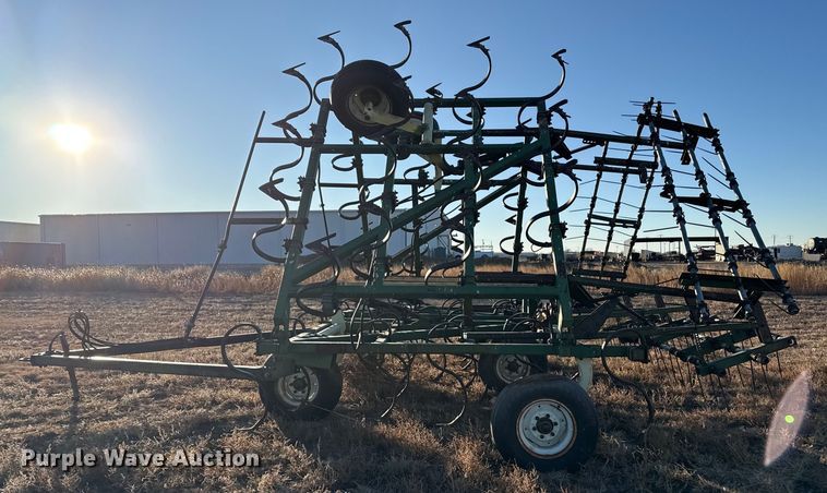image for item EP2628 Flex King 3432 field cultivator