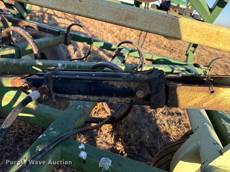 image for item EP2628 Flex King 3432 field cultivator