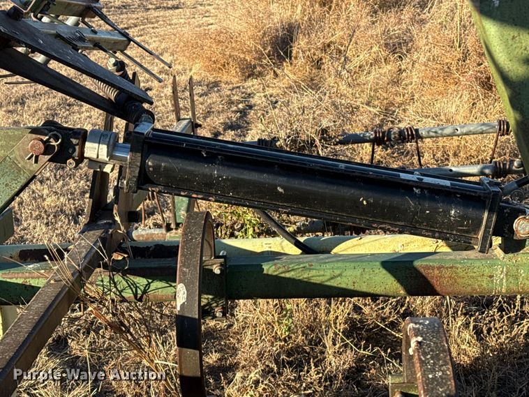 image for item EP2628 Flex King 3432 field cultivator