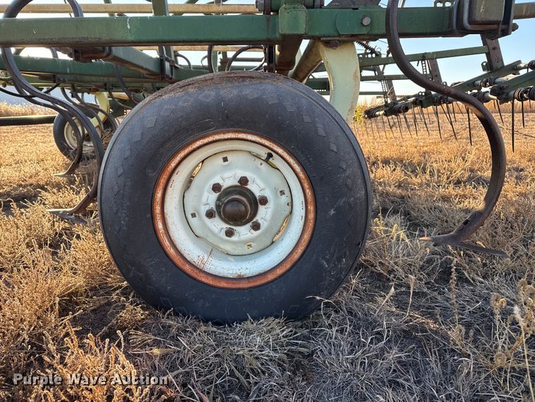 image for item EP2628 Flex King 3432 field cultivator