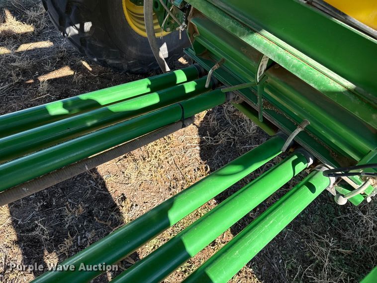 image for item EP2635 2008 John Deere 1890 air seeder